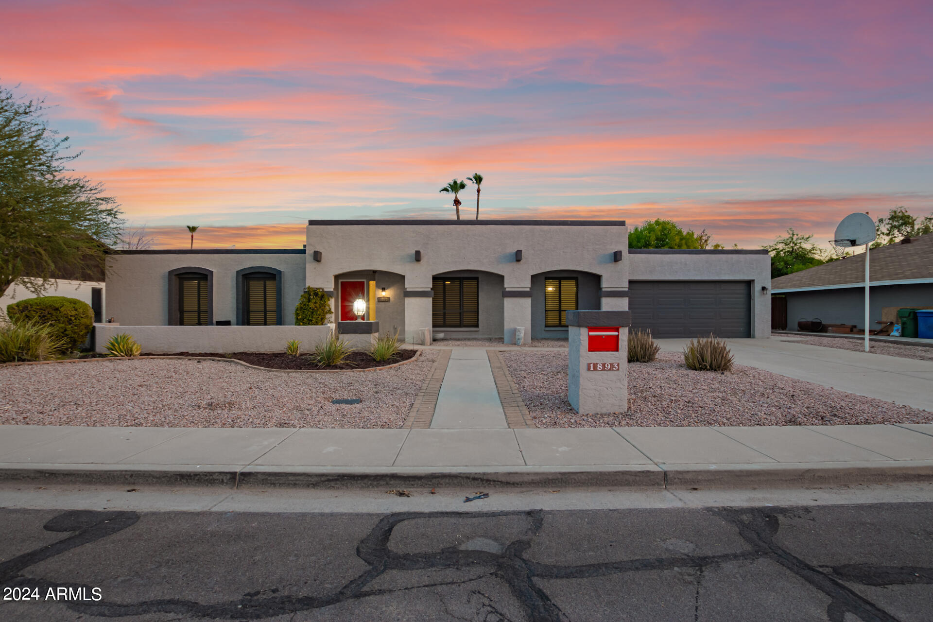 1893 East Bendix Drive Tempe, AZ 85283 - Photo 8 of 40 01 - Bendix