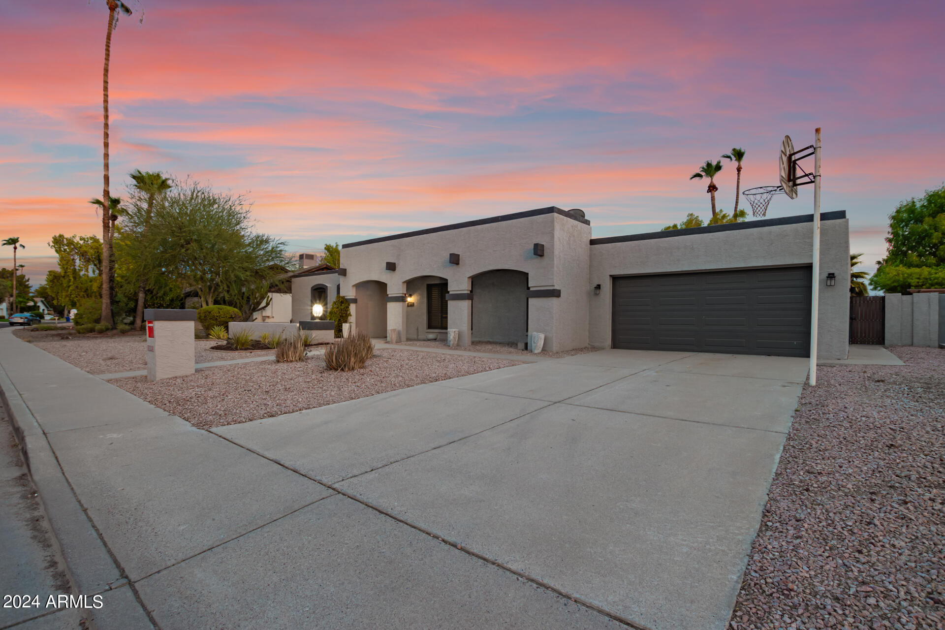 1893 East Bendix Drive Tempe, AZ 85283 - Photo 10 of 40 05 - Bendix