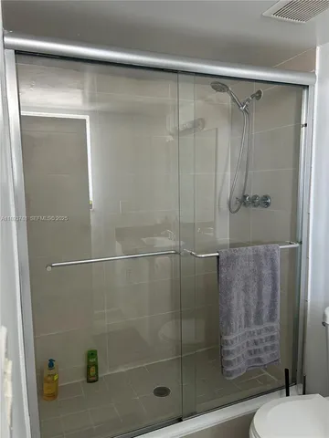 $379,900 | 1800 Collins Avenue, Unit 15B, Miami Beach, FL 33139