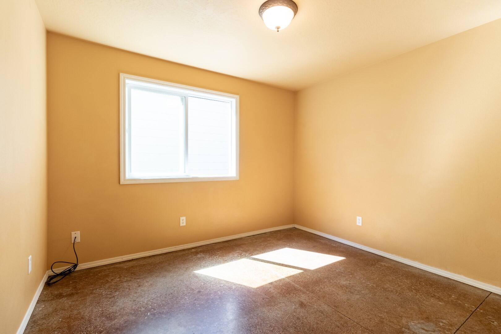 3441 North Obenchain Road Eagle Point, OR 97524 - Photo 18 of 36 20