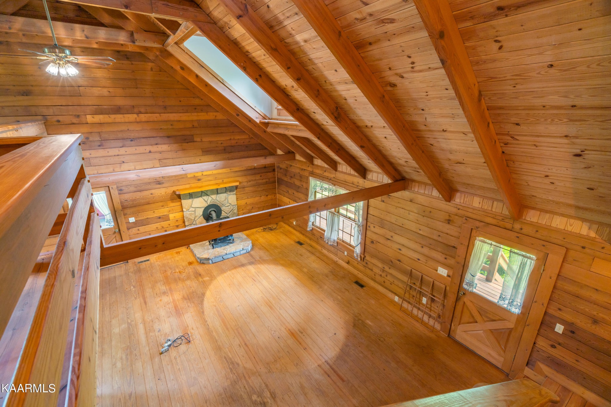 558 Emory River Road Harriman, TN 37748 - Photo 20 of 39 Gallery Image 20