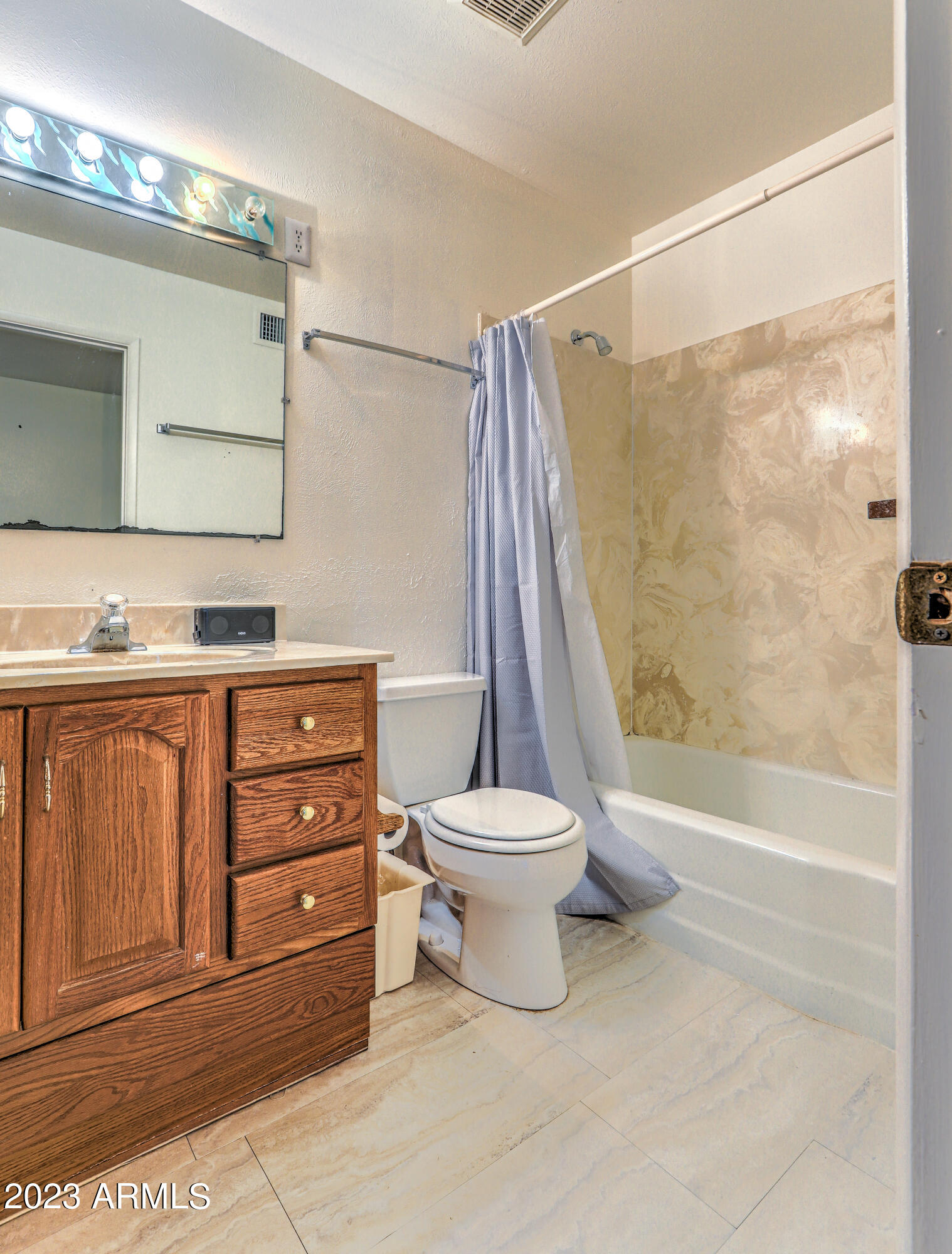 3349 West Charter Oak Road Phoenix, AZ 85029 - Photo 25 of 32 Second Bathroom
