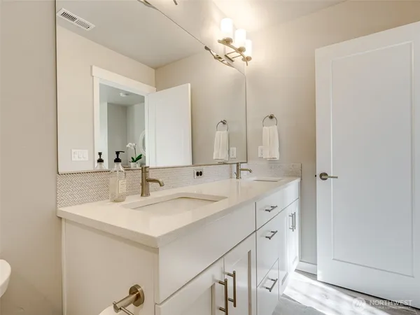 $399,000 | 10104 Northeast 134th Avenue, Vancouver, WA 98682