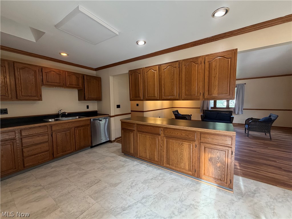 1088 Lander Road Highland Heights, OH 44143 - Photo 6 of 48 Gallery Image 6