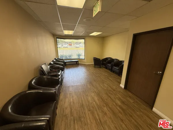 $2,850 | 820 North Mountain Avenue, Unit 102, Upland, CA 91786