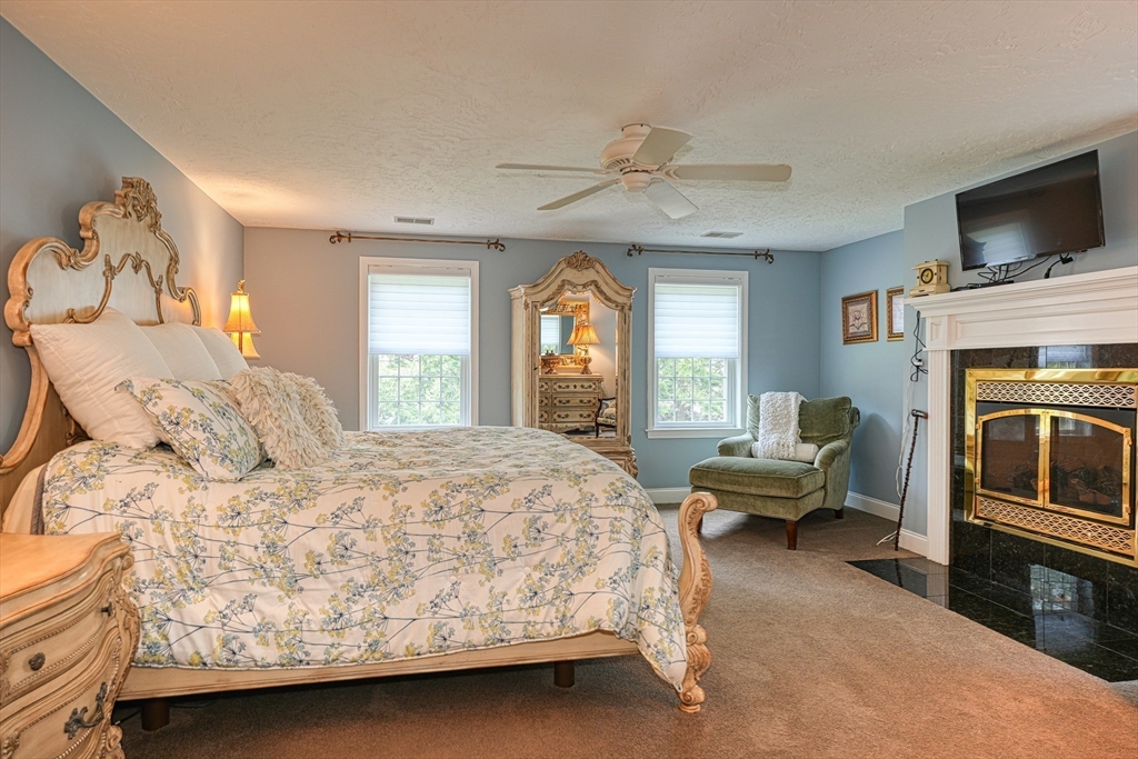 391 Concord Road Marlborough, MA 01752 - Photo 20 of 42 Gallery Image 20