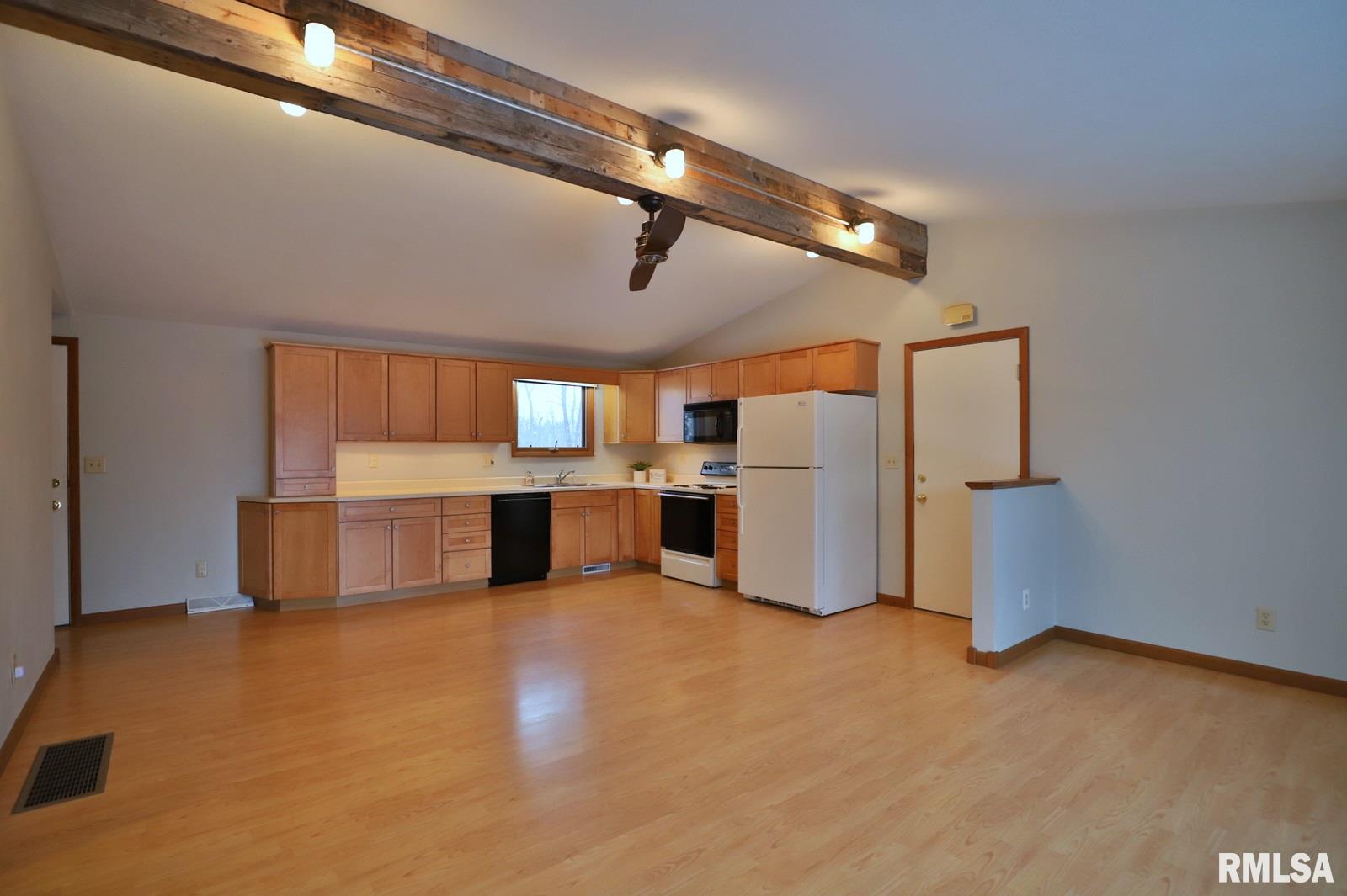 16499 Washington Road Morton, IL 61550 - Photo 6 of 45
