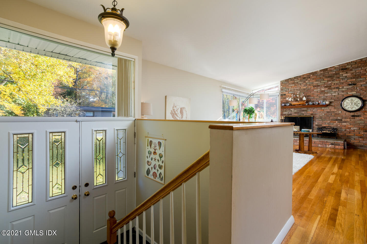 89 Florence Road Riverside, CT 06878 - Photo 14 of 34 a view of a kitchen with furniture and windows