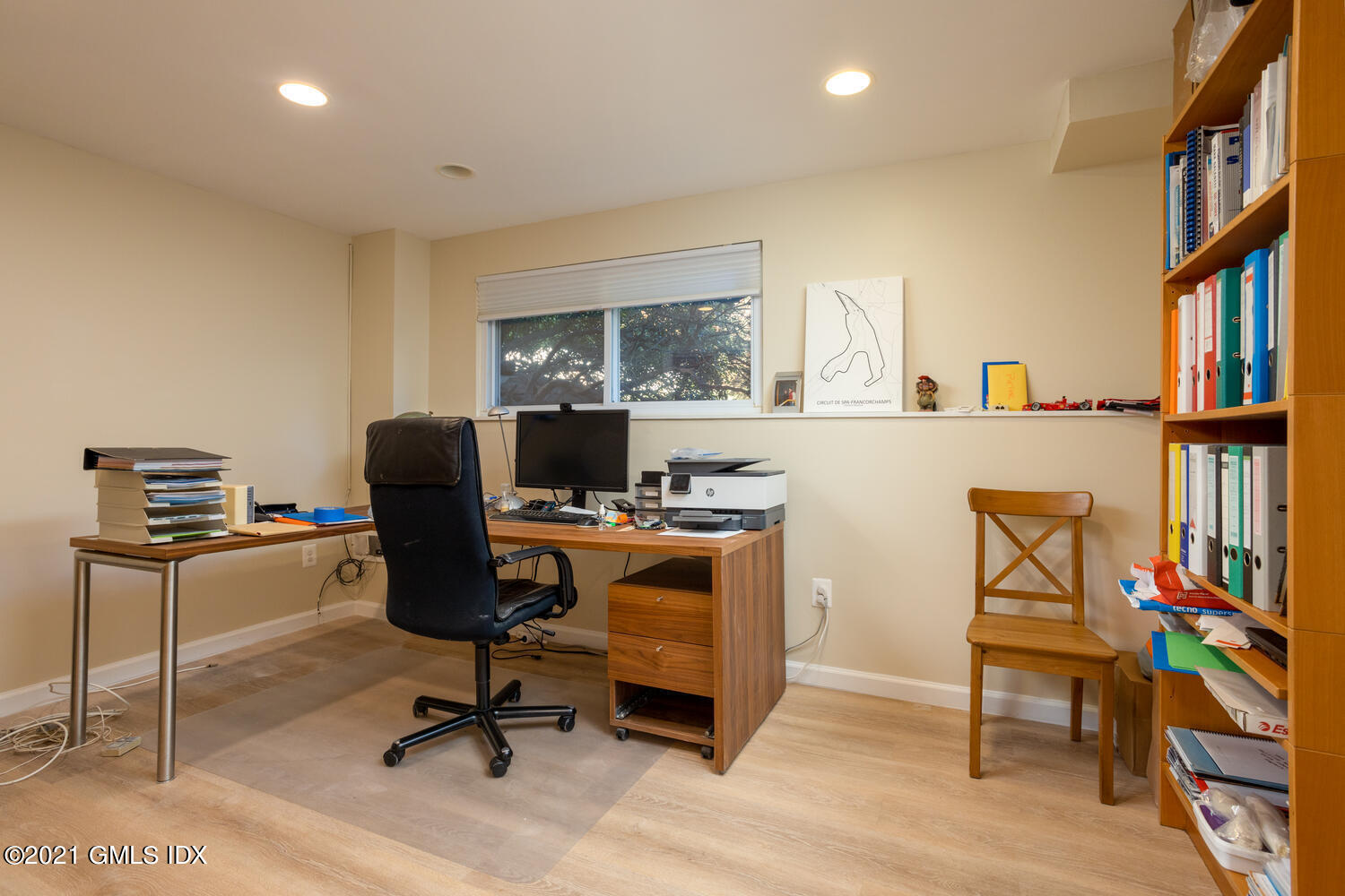 89 Florence Road Riverside, CT 06878 - Photo 20 of 34 a view of a workspace with furniture
