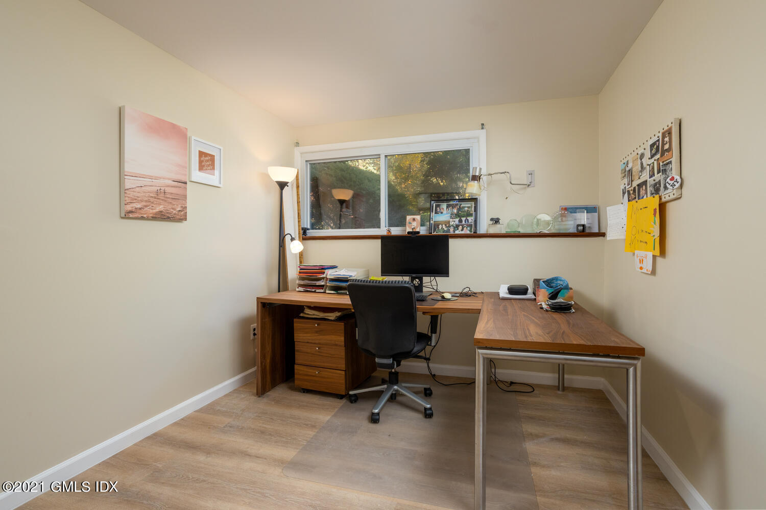 89 Florence Road Riverside, CT 06878 - Photo 22 of 34 a view of a workspace with furniture