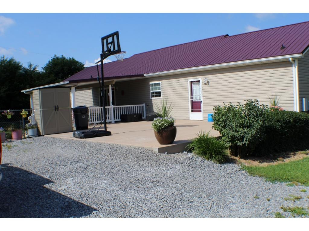 5726 Powell Valley Road Big Stone Gap, VA 24219 - Photo 3 of 6 Photo 3
