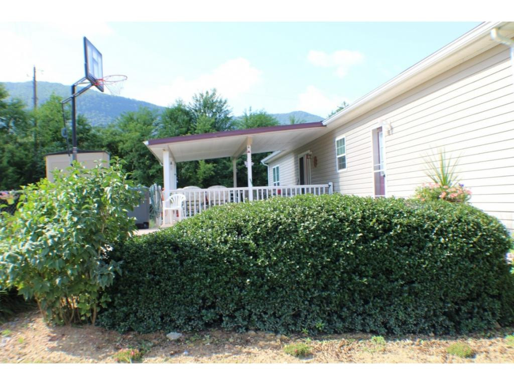 5726 Powell Valley Road Big Stone Gap, VA 24219 - Photo 4 of 6 Photo 4