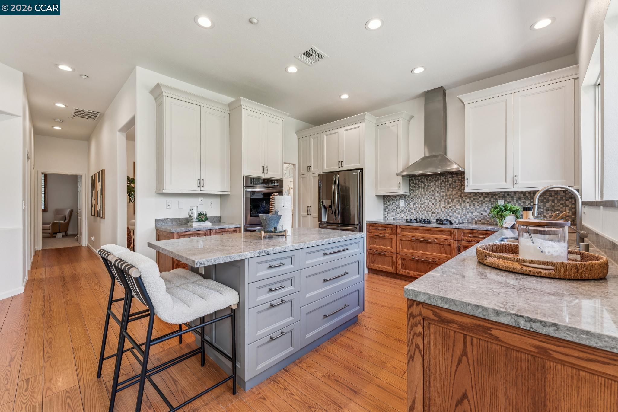 1869 Renee Way Concord, CA 94521 - Photo 26 of 93