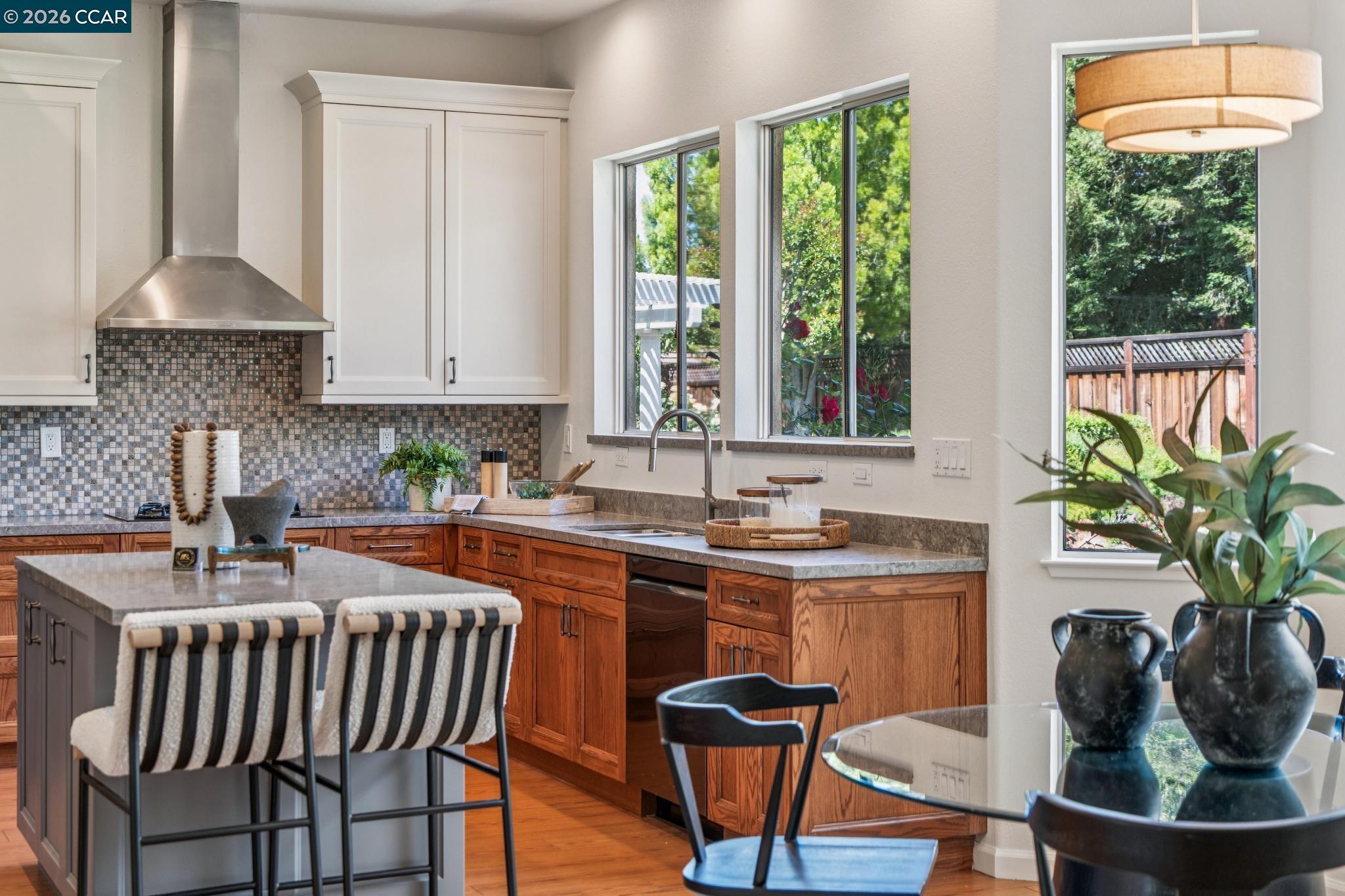 1869 Renee Way Concord, CA 94521 - Photo 30 of 93