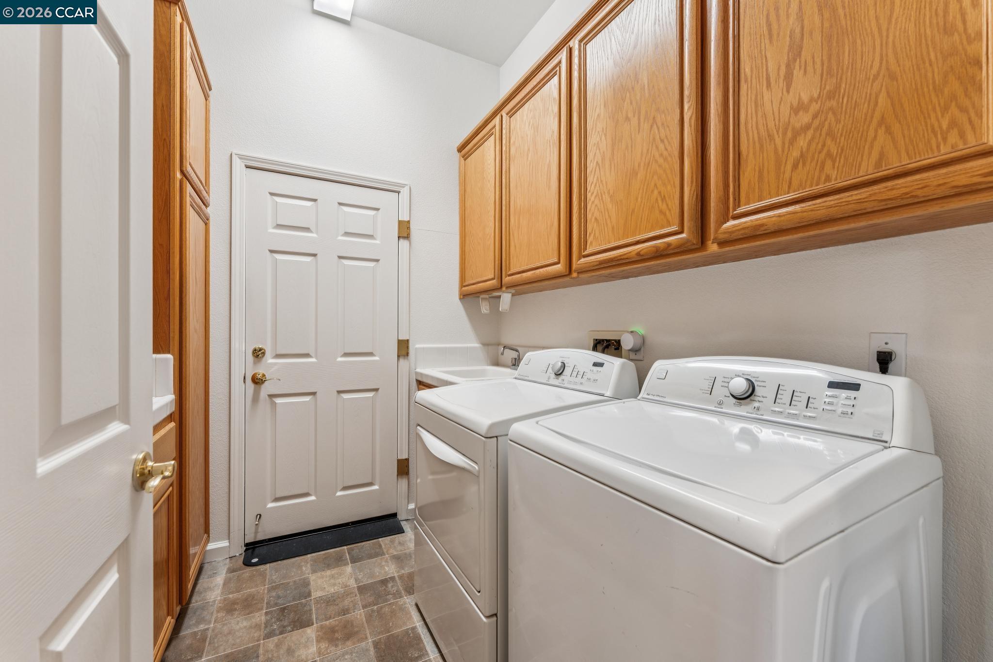 1869 Renee Way Concord, CA 94521 - Photo 40 of 93