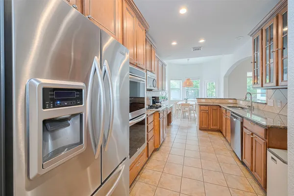 $4,600 | 157 East Frontera Circle, The Woodlands, TX 77382