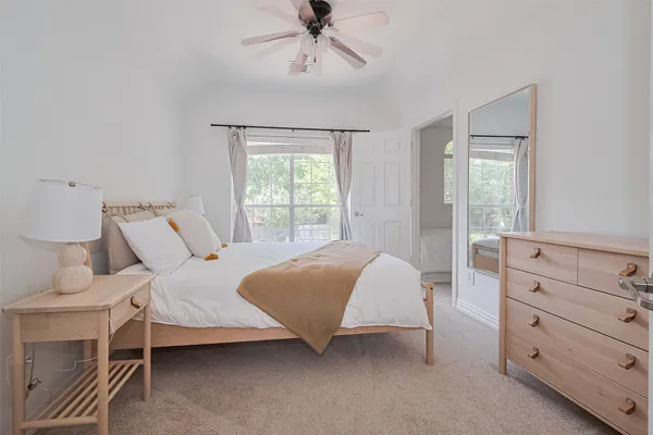 $4,600 | 157 East Frontera Circle, The Woodlands, TX 77382