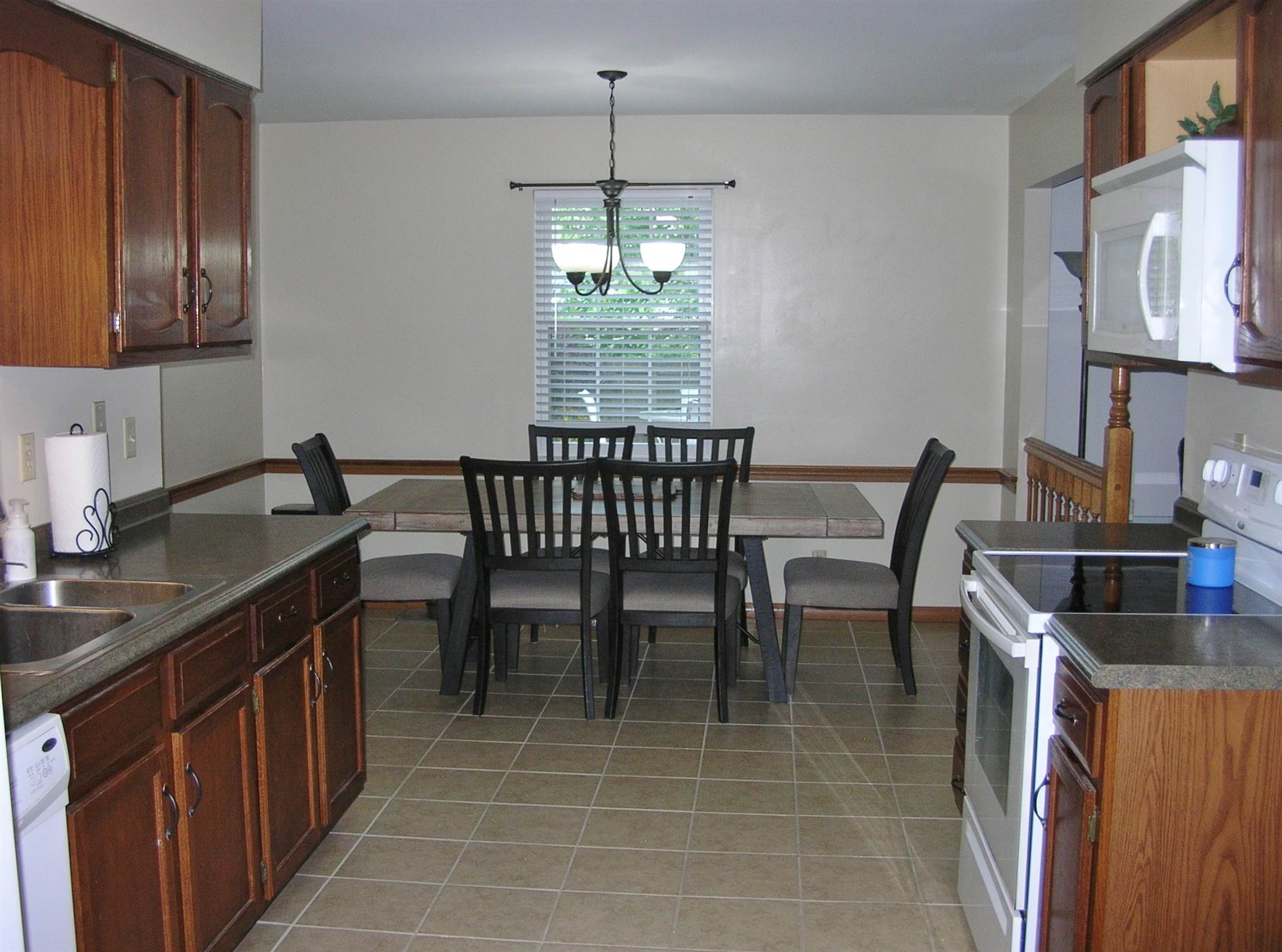 7807 Dry Branch Road Evansville, IN 47711 - Photo 8 of 23 Gallery Image 8