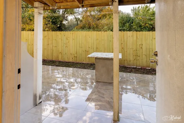 $300,000 | 10904 Panther Court, Houston, TX 77099