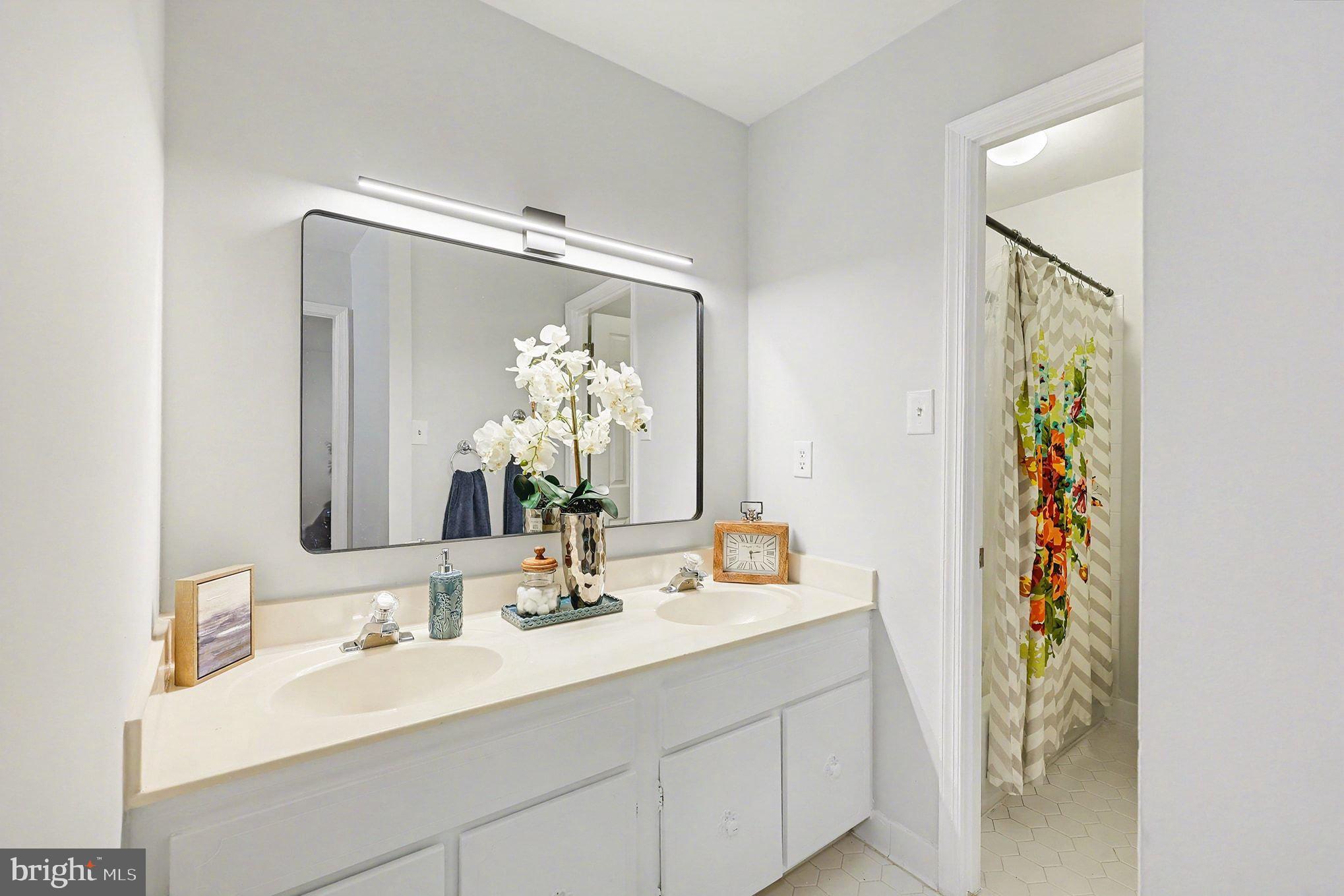 11040 Saffold Way Reston, VA 20190 - Photo 16 of 27 Gallery Image 16