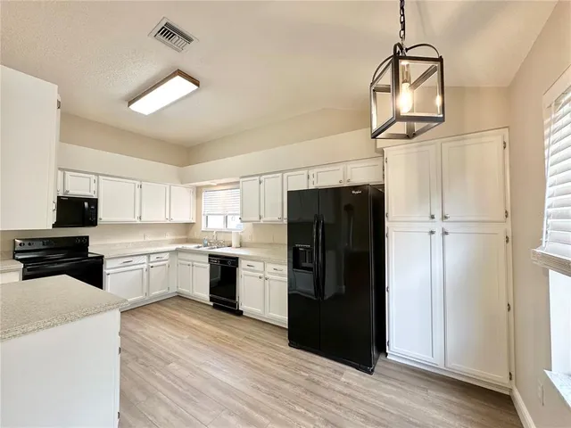 $2,600 | 206 Palermo Place, Lady Lake, FL 32159