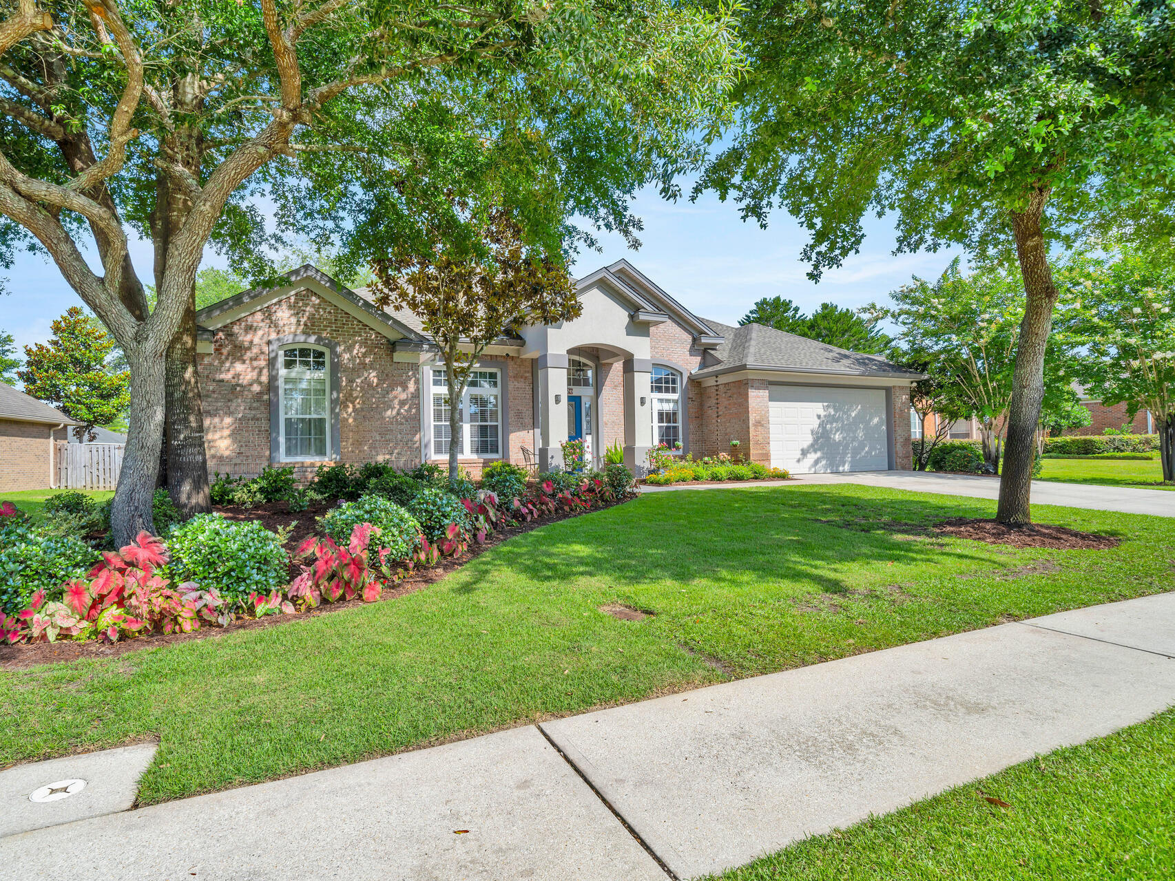 357 Mango Lane Freeport, FL 32439 - Photo 3 of 90 Gallery Image 3