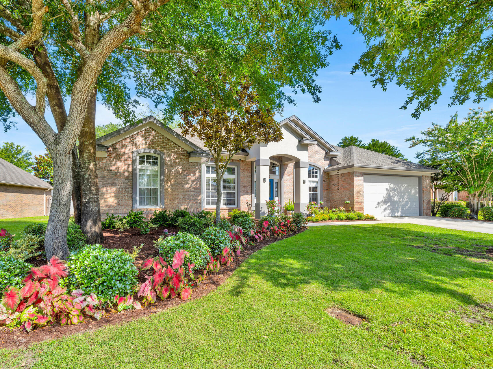 357 Mango Lane Freeport, FL 32439 - Photo 4 of 90 Gallery Image 4