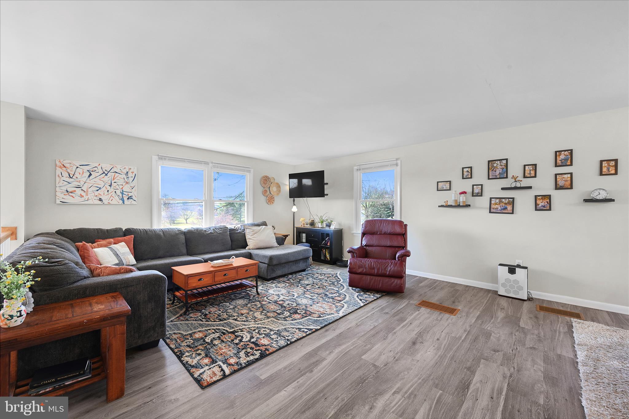 668 Scotland Road Quarryville, PA 17566 - Photo 9 of 41 a living room with furniture and wooden floor