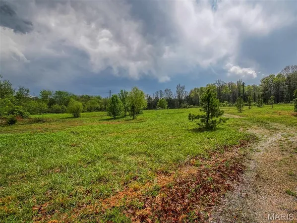 $54,900 | 1000 Walnut Street, Licking, MO 65542