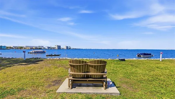 $2,100 | 2700 Bayshore Boulevard, Unit 1307, Dunedin, FL 34698