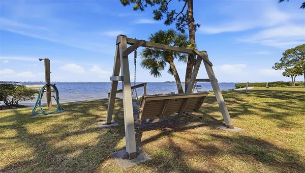 $2,100 | 2700 Bayshore Boulevard, Unit 1307, Dunedin, FL 34698