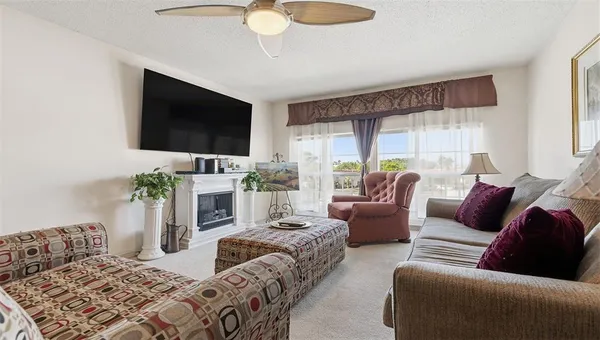 $2,100 | 2700 Bayshore Boulevard, Unit 1307, Dunedin, FL 34698