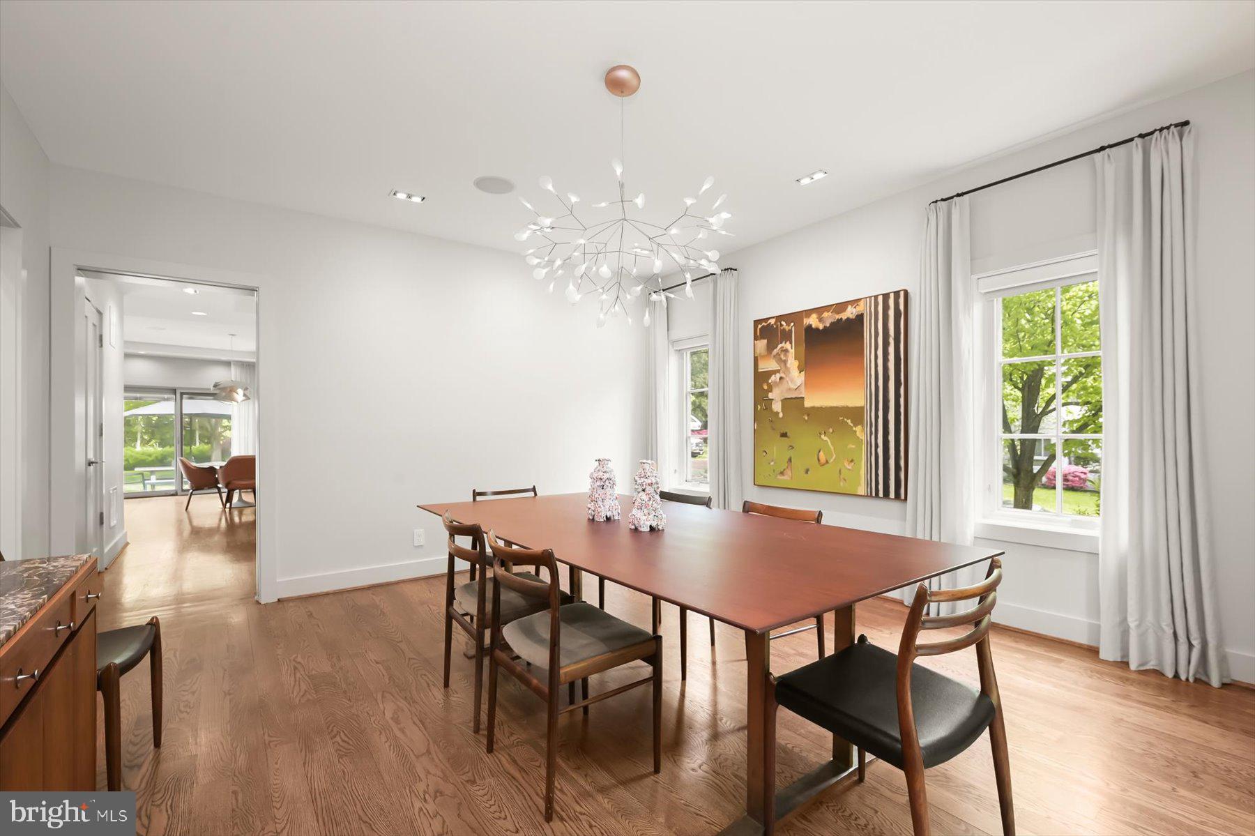 2901 Albemarle Street Northwest Washington, DC 20008 - Photo 18 of 42