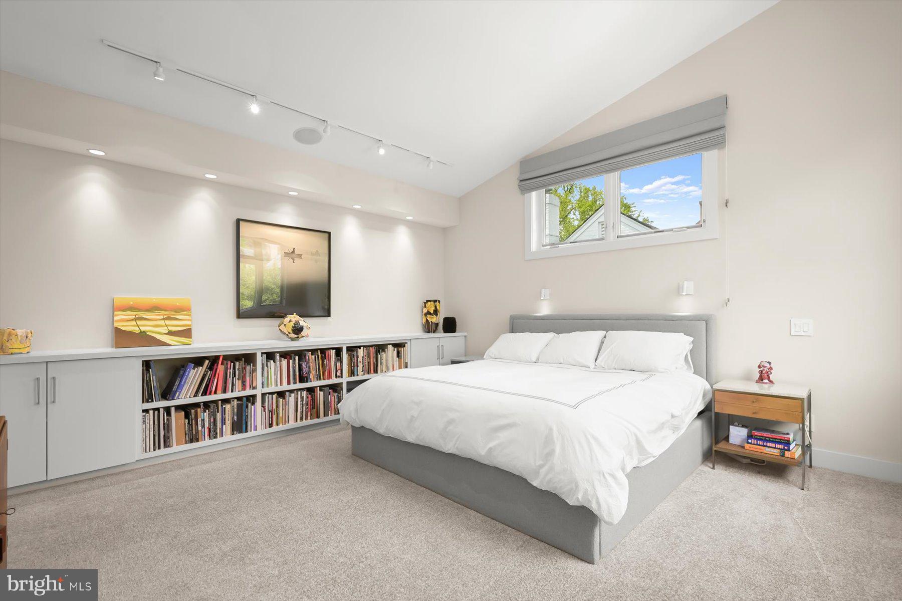 2901 Albemarle Street Northwest Washington, DC 20008 - Photo 22 of 42