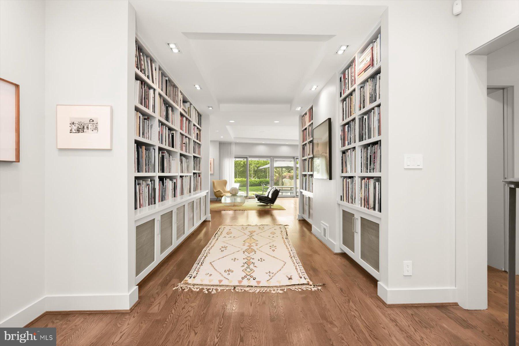 2901 Albemarle Street Northwest Washington, DC 20008 - Photo 3 of 42