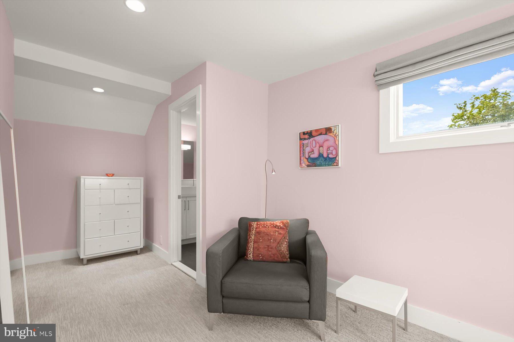 2901 Albemarle Street Northwest Washington, DC 20008 - Photo 34 of 42