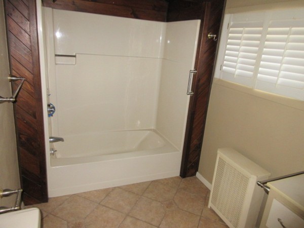 11 Burton Street Worcester, MA 01607 - Photo 13 of 26 Gallery Image 13