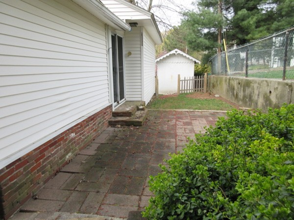 11 Burton Street Worcester, MA 01607 - Photo 25 of 26 Gallery Image 25