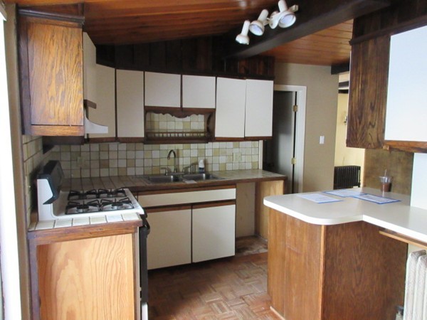 11 Burton Street Worcester, MA 01607 - Photo 10 of 26 Gallery Image 10