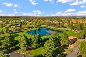 $420,000 | 2670 Lodge Loop, Overgaard, AZ 85933