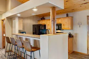 $420,000 | 2670 Lodge Loop, Overgaard, AZ 85933