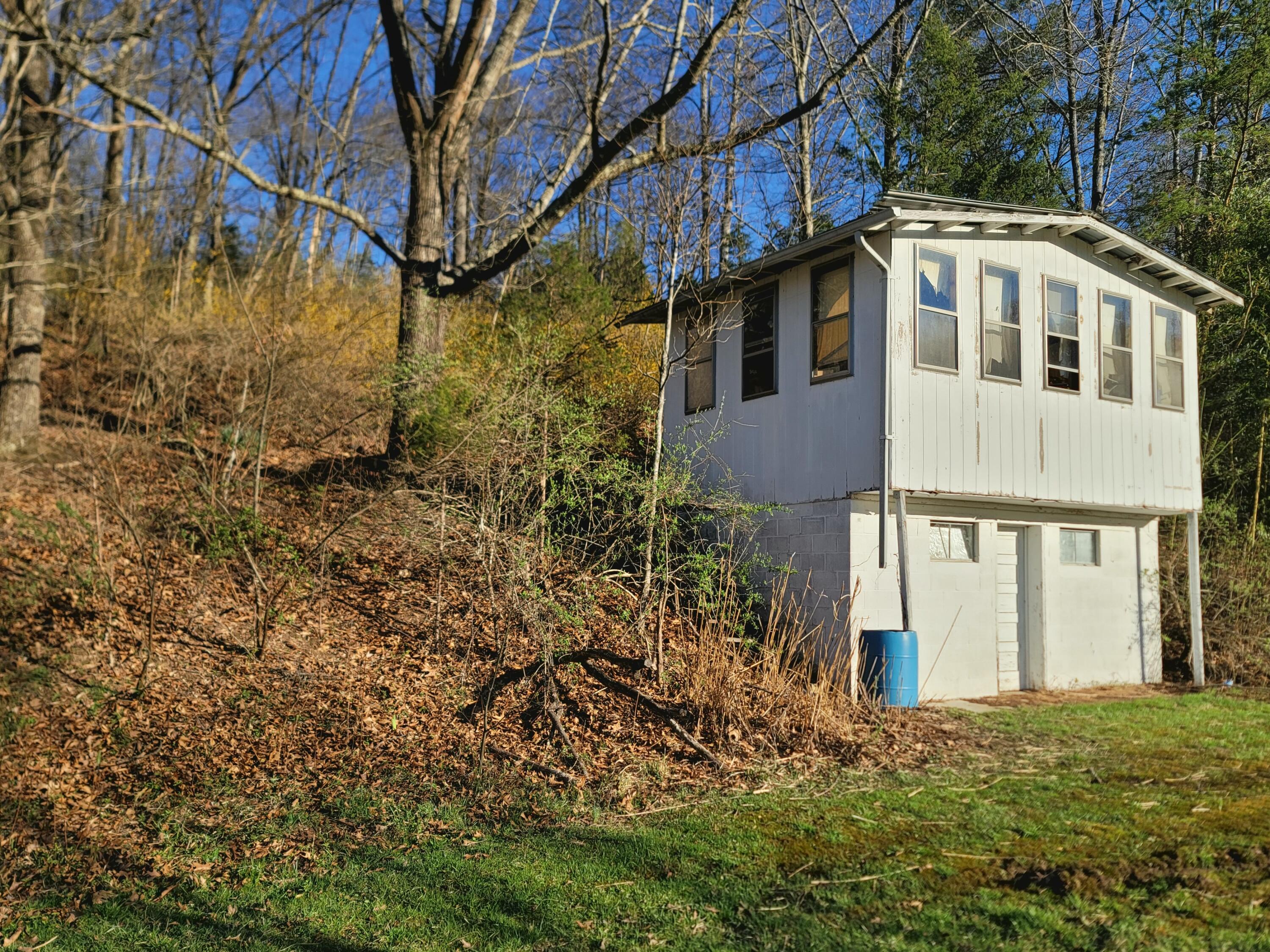 291 Blankenship Road Talcott, WV 24981 - Photo 10 of 43 Outbuilding