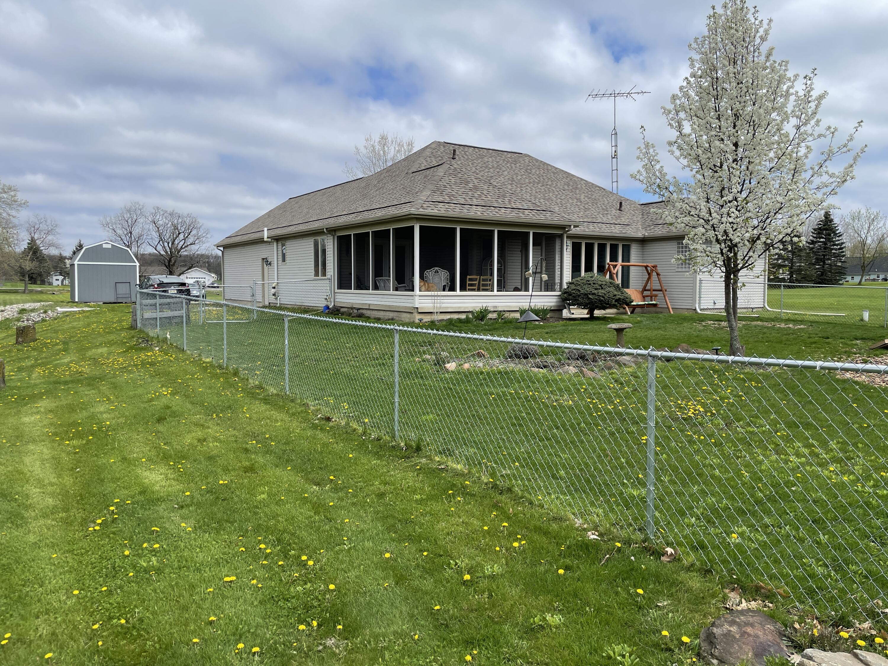 3217 Hunt Road Adrian, MI 49221 - Photo 35 of 38 36