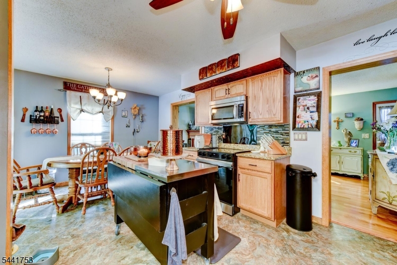 24 Shore Road Andover, NJ 07821 - Photo 9 of 42