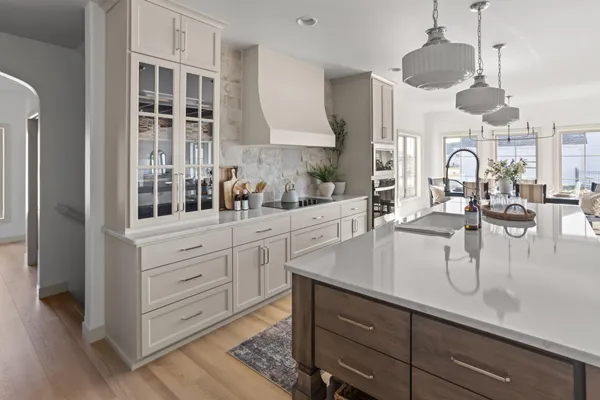 $1,093,345 | 1101 Aspen Terrace, West Fargo, ND 58078