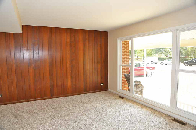 925 Ridge Avenue Elk Grove Village, IL 60007 - Photo 3 of 21