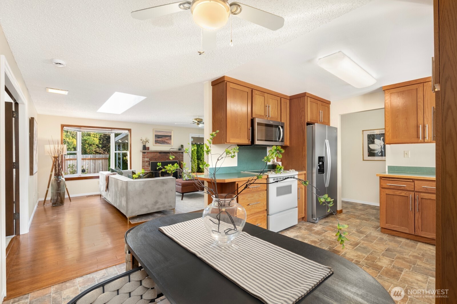 12740 Southeast 167th Street Renton, WA 98058 - Photo 12 of 31 Gallery Image 12