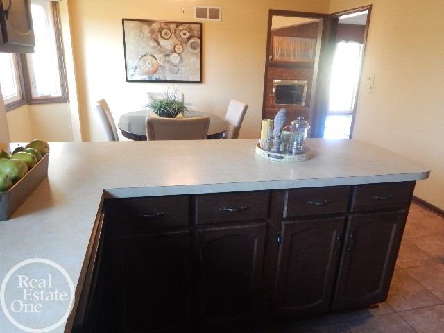 15 Stonetree Circle Rochester Hills, MI 48309 - Photo 19 of 29