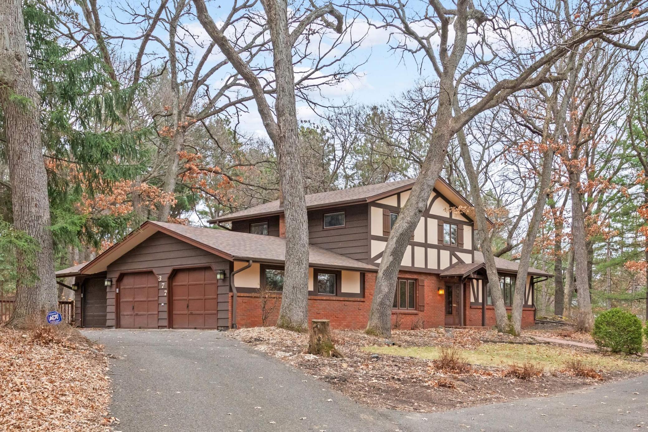 377 Quail Road Dellwood, MN 55110 - Photo 4 of 45 Gallery Image 4
