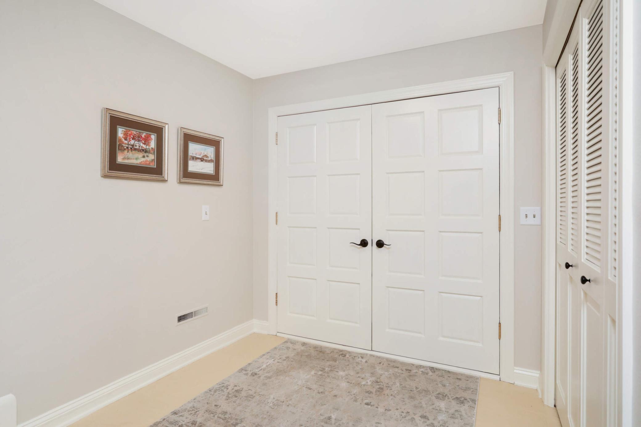 377 Quail Road Dellwood, MN 55110 - Photo 5 of 45 Gallery Image 5